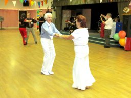 mike_fling_052612_0042